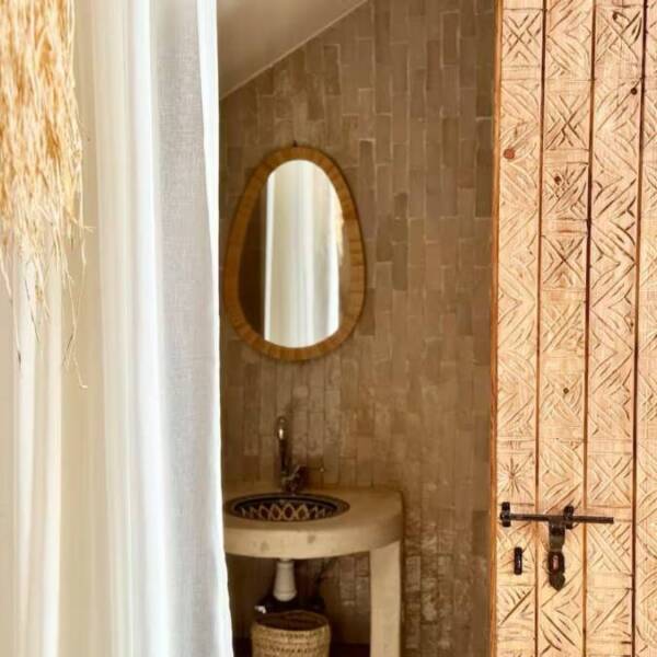 1d49484a-c4eb-4d1d-bdcf-4dfd63c4f473