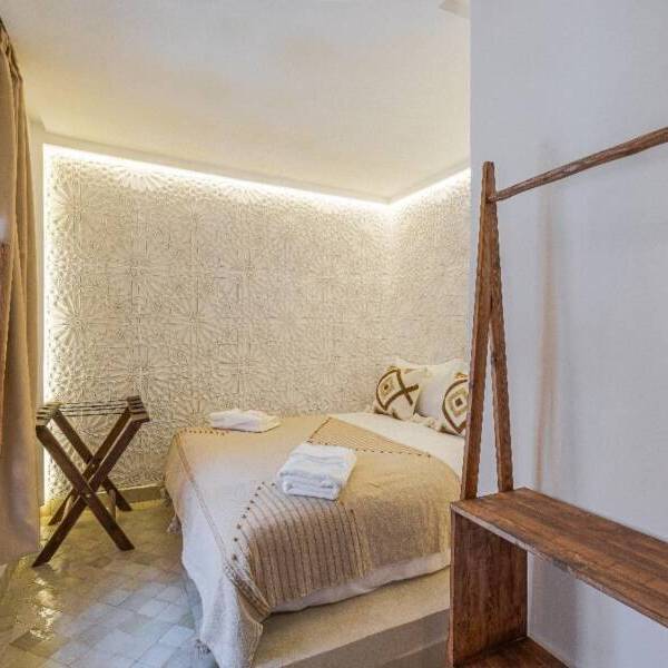 7efa2a3e-6211-4265-8403-f7273cd720c8