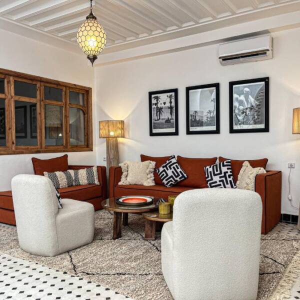 b5e2b206-22ec-48c3-81a9-9ddd64b57b61